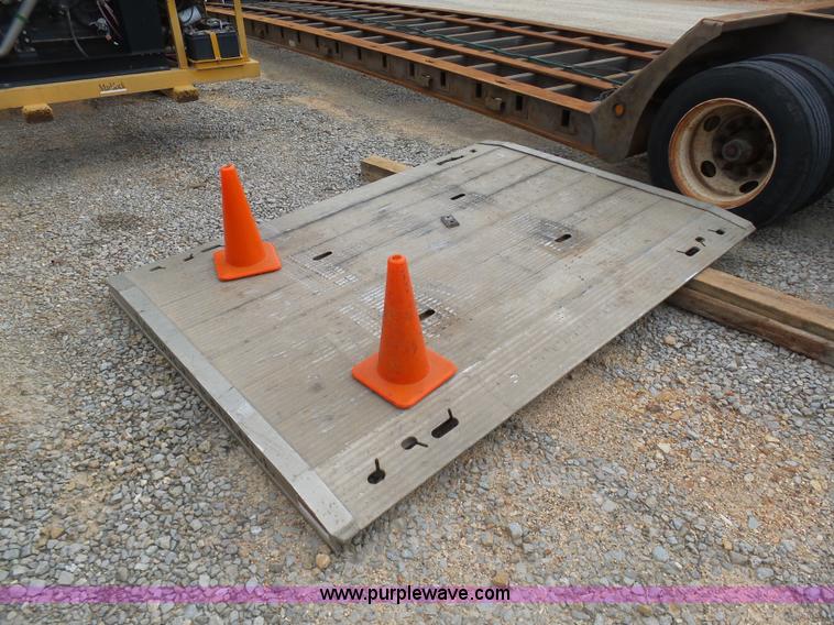 image for item G3718 2003 Landoll Haul All 825A lowboy equipment trailer