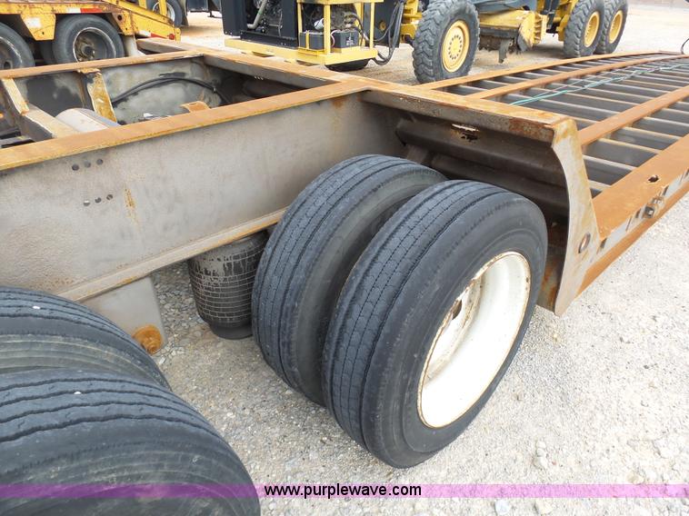 image for item G3718 2003 Landoll Haul All 825A lowboy equipment trailer