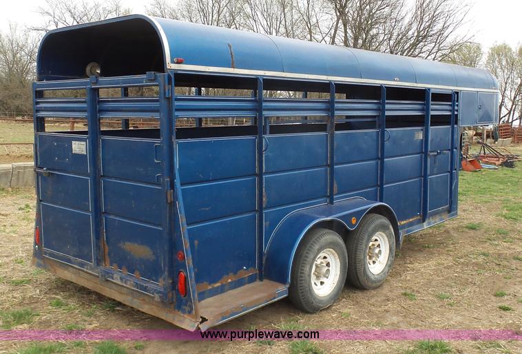 image for item G3726 1993 Circle S livestock trailer
