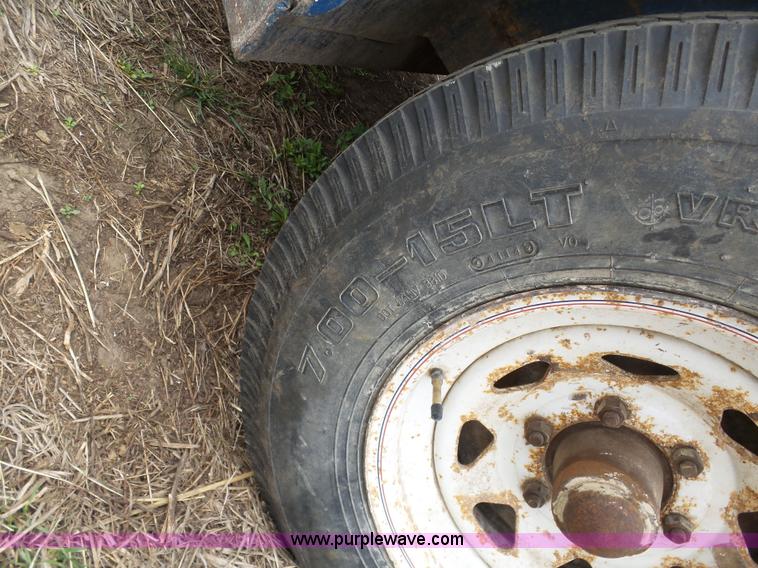 image for item G3726 1993 Circle S livestock trailer