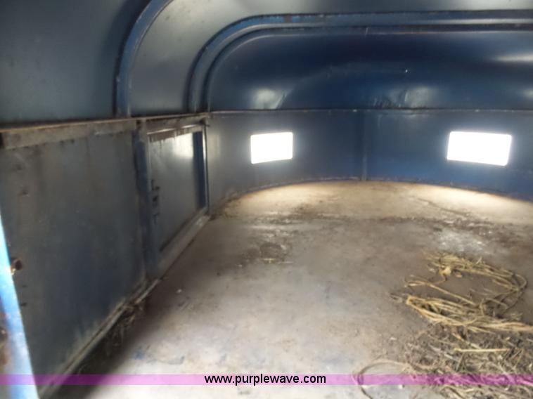 image for item G3726 1993 Circle S livestock trailer