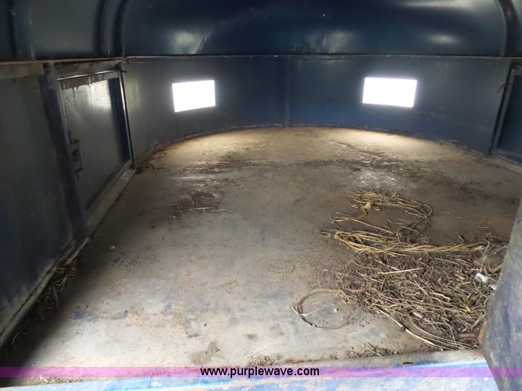 image for item G3726 1993 Circle S livestock trailer