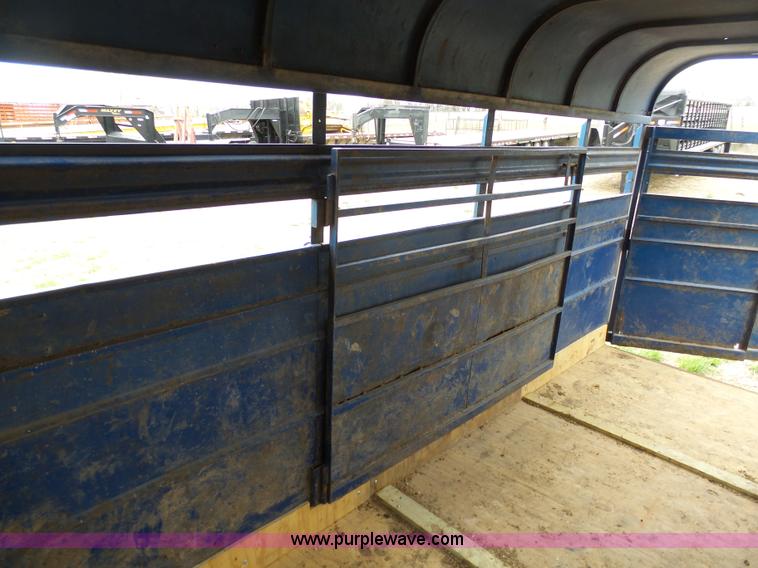 image for item G3726 1993 Circle S livestock trailer