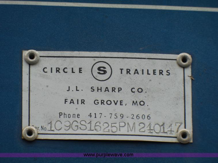 image for item G3726 1993 Circle S livestock trailer