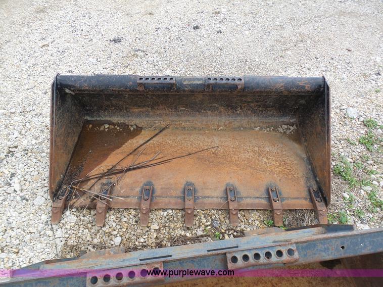 image for item G3727 Skidsteer bucket