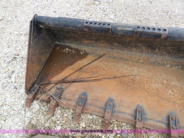 image for item G3727 Skidsteer bucket