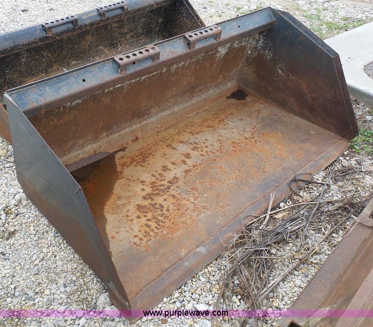 image for item G3728 Skid steer bucket