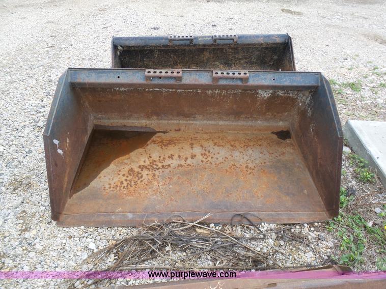 image for item G3728 Skid steer bucket