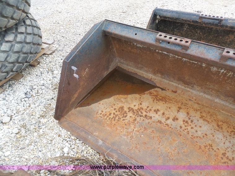 image for item G3728 Skid steer bucket