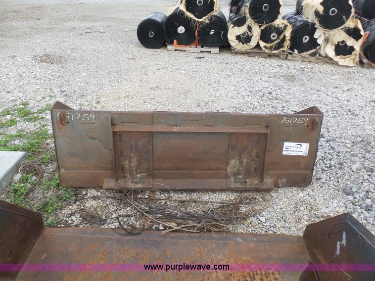 image for item G3729 Skid steer bucket