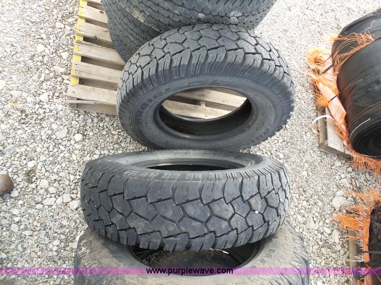 image for item G3731 (9) tires