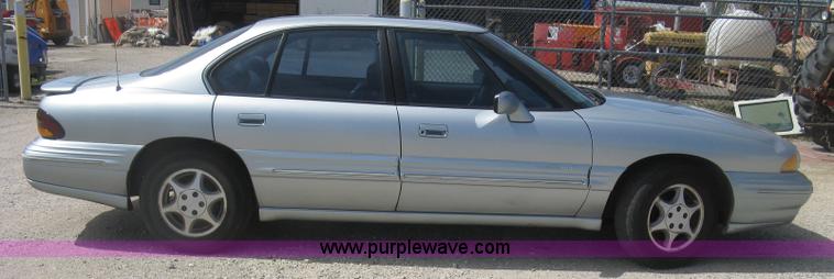 image for item J2836 1996 Pontiac Bonneville