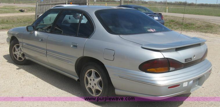 image for item J2836 1996 Pontiac Bonneville
