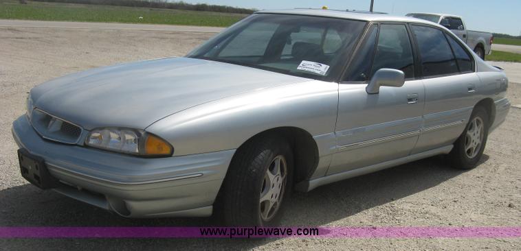image for item J2836 1996 Pontiac Bonneville