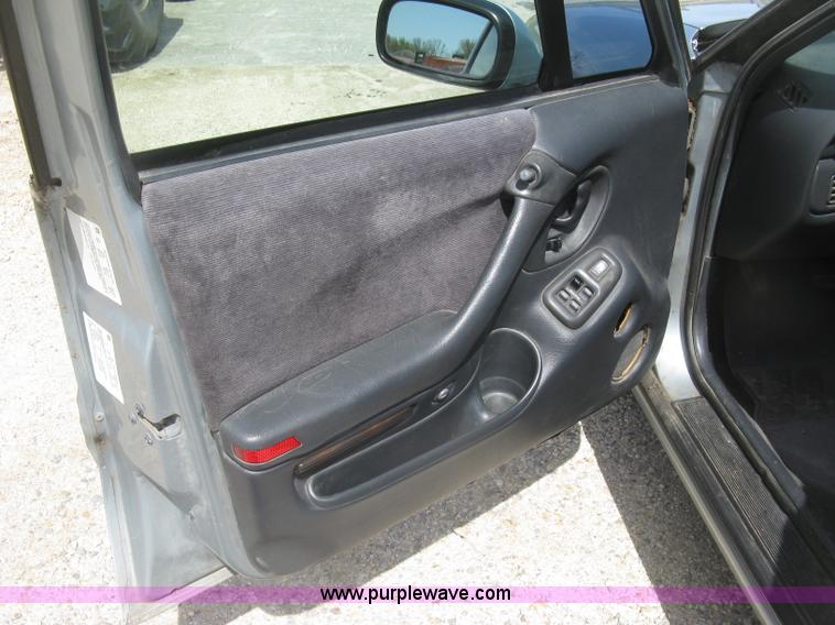 image for item J2836 1996 Pontiac Bonneville