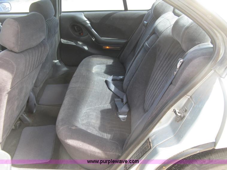 image for item J2836 1996 Pontiac Bonneville