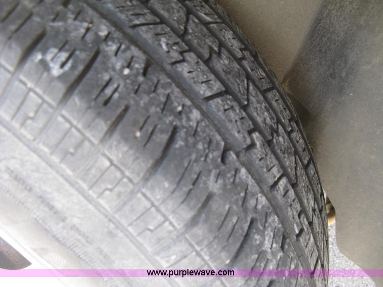 image for item J2836 1996 Pontiac Bonneville