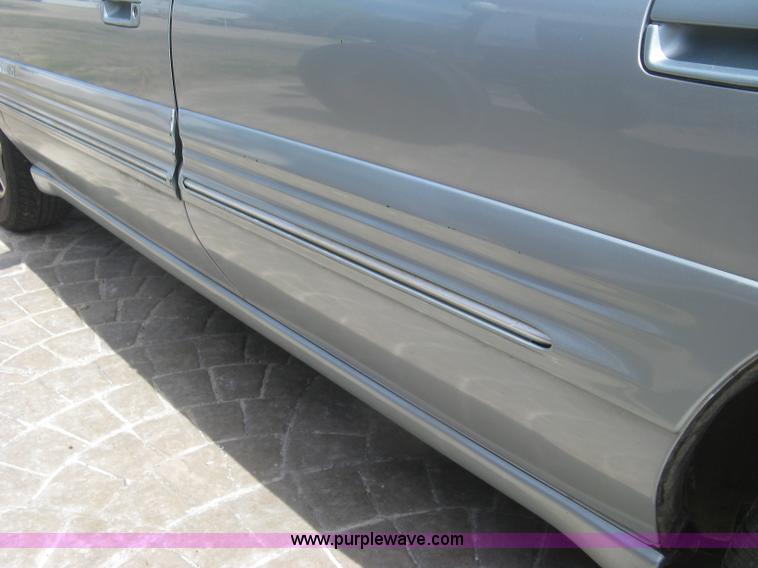 image for item J2836 1996 Pontiac Bonneville