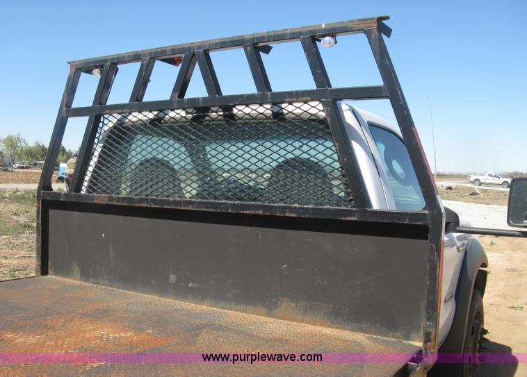 image for item J2838 2005 Ford F450 Super Duty XL flatbed truck