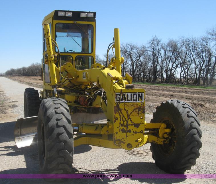 image for item J2840 1978 Galion T500C motor grader