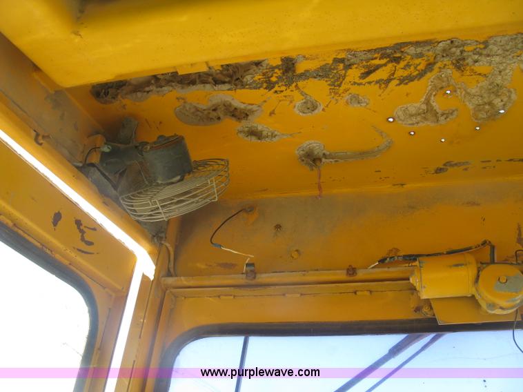 image for item J2840 1978 Galion T500C motor grader