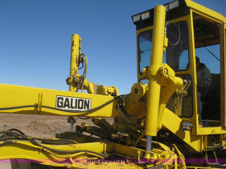 image for item J2840 1978 Galion T500C motor grader