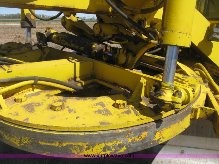 image for item J2840 1978 Galion T500C motor grader