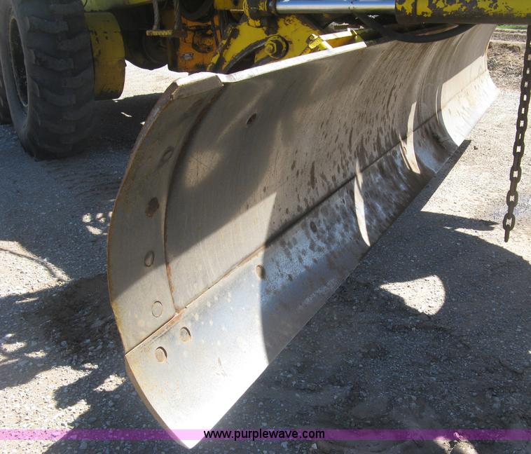 image for item J2840 1978 Galion T500C motor grader