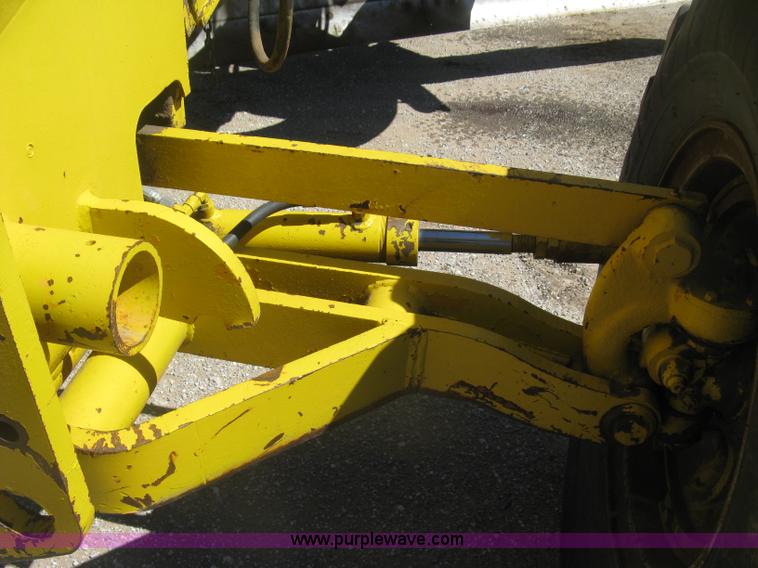 image for item J2840 1978 Galion T500C motor grader