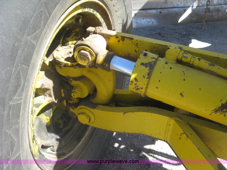 image for item J2840 1978 Galion T500C motor grader