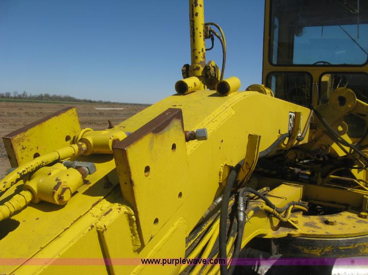 image for item J2840 1978 Galion T500C motor grader