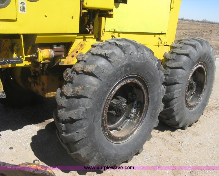 image for item J2840 1978 Galion T500C motor grader