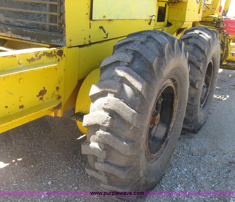 image for item J2840 1978 Galion T500C motor grader