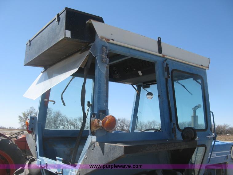 image for item J2845 Ford 5600 tractor