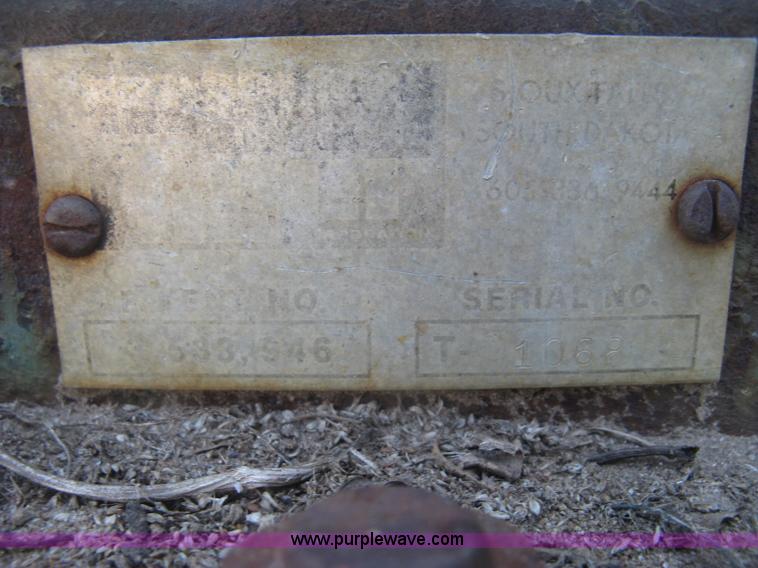 image for item J2845 Ford 5600 tractor