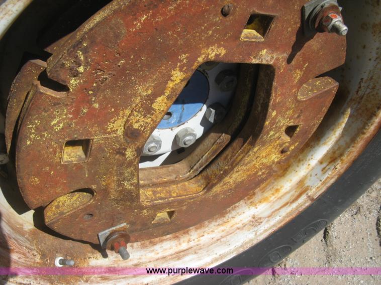 image for item J2845 Ford 5600 tractor