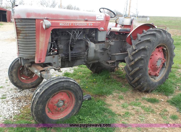 image for item J4178 Massey-Ferguson 85 tractor