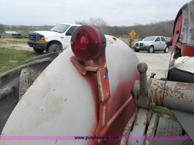 image for item J4178 Massey-Ferguson 85 tractor