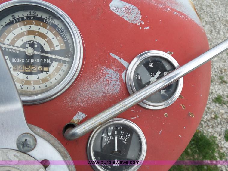 image for item J4178 Massey-Ferguson 85 tractor