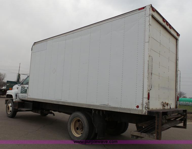 image for item J4221 1995 GMC TopKick box truck