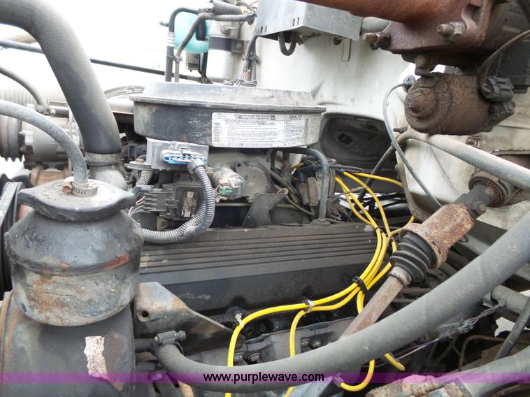 image for item J4221 1995 GMC TopKick box truck