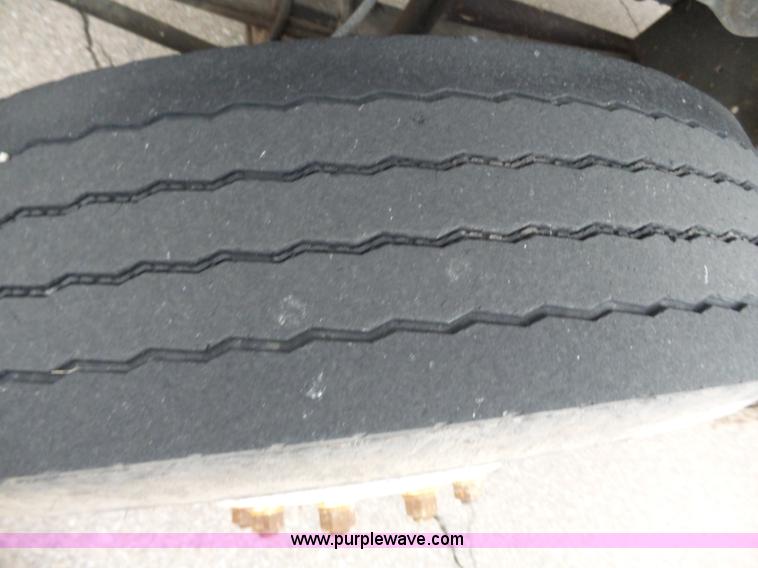 image for item J4221 1995 GMC TopKick box truck