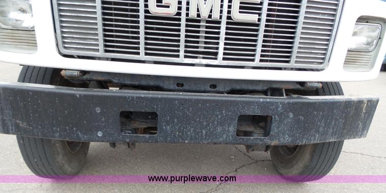 image for item J4221 1995 GMC TopKick box truck