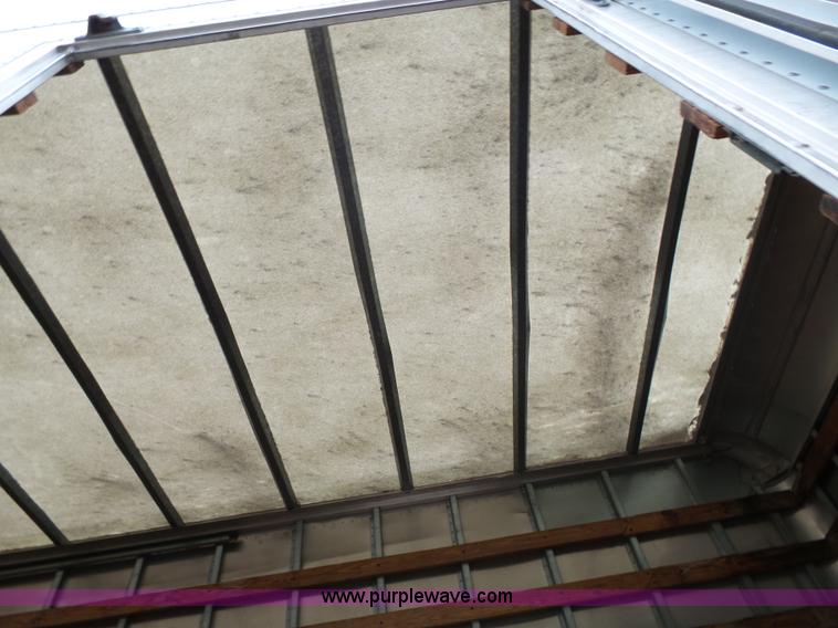 image for item J4221 1995 GMC TopKick box truck