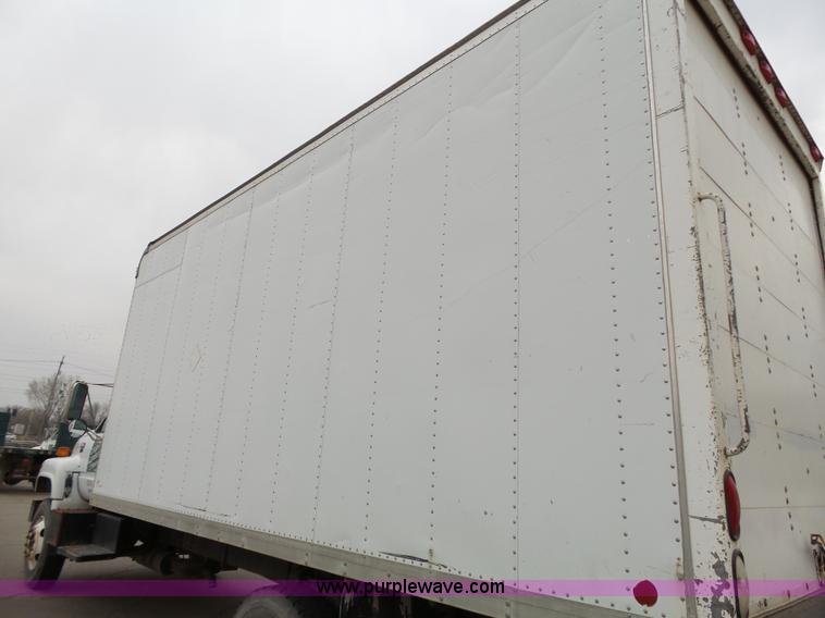 image for item J4221 1995 GMC TopKick box truck