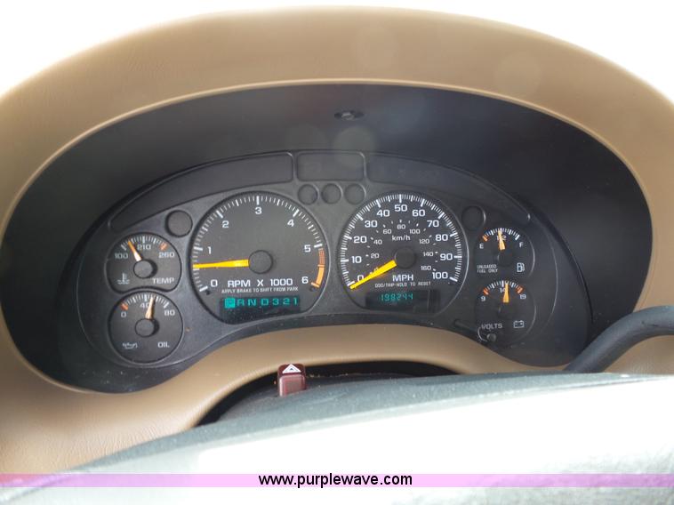 image for item J4223 1998 Chevrolet Blazer LT SUV