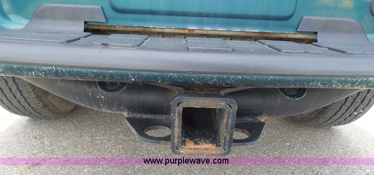 image for item J4223 1998 Chevrolet Blazer LT SUV