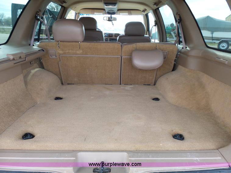 image for item J4223 1998 Chevrolet Blazer LT SUV