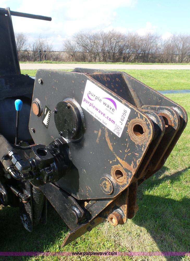 image for item J6256 1999 Ditch Witch 410SX trencher