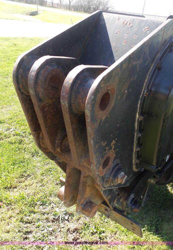 image for item J6256 1999 Ditch Witch 410SX trencher